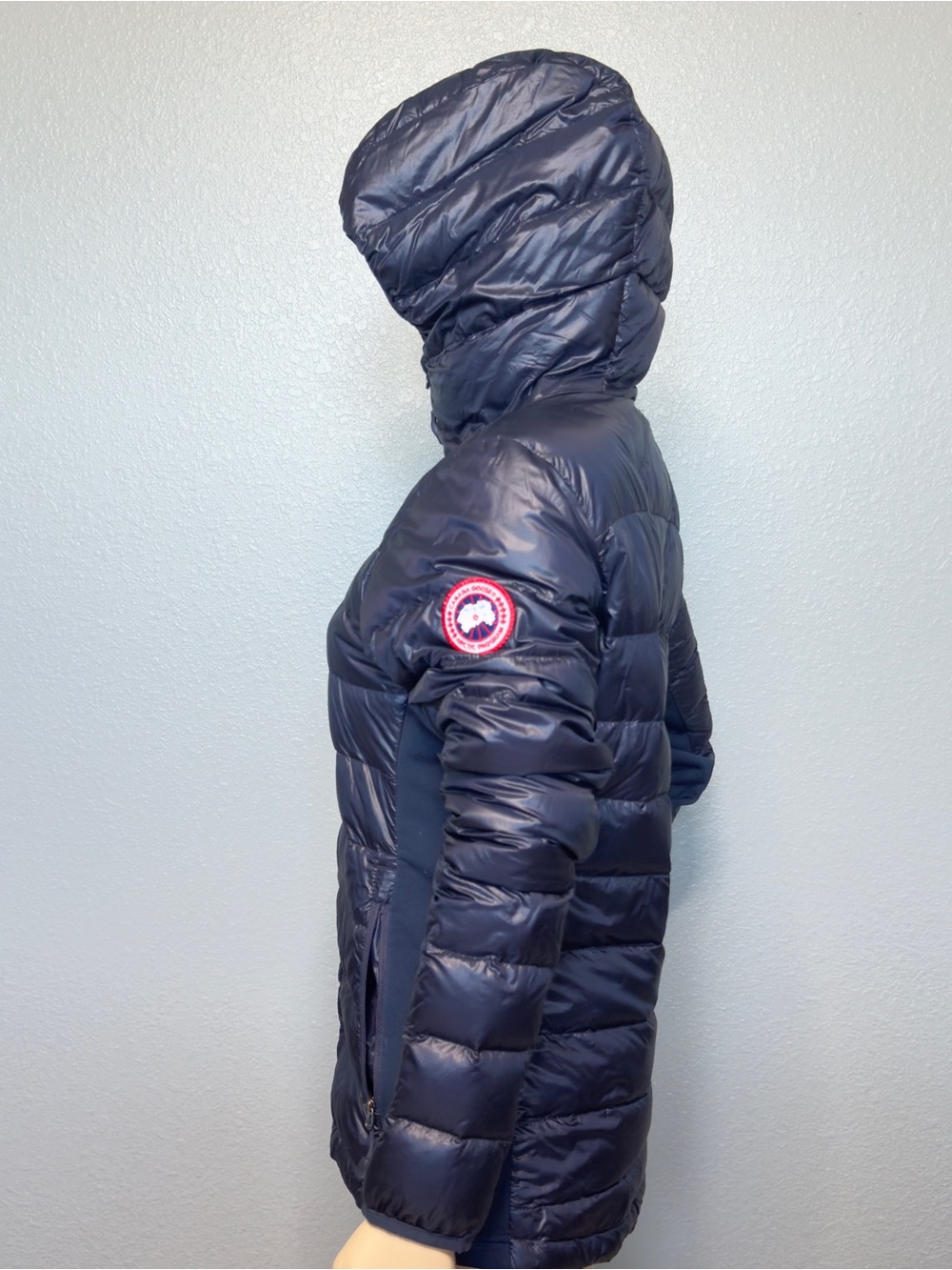 Canada Goose Women's Shiny Navy Blue Hooded Puffer Jacket - Picture 5 of 14